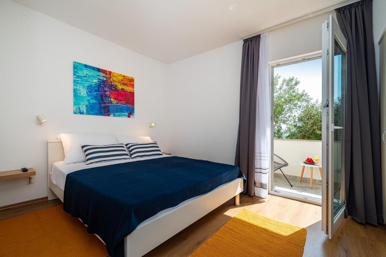 Apartment La