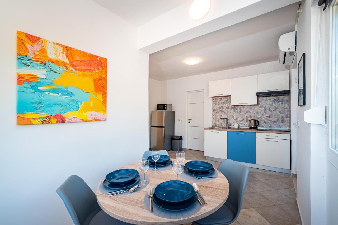 Apartment La
